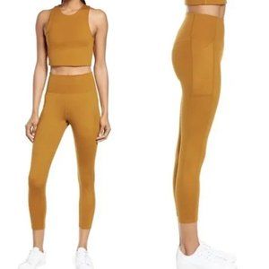 NWT Girlfriend Collective Saddle Compressive Pocket Legging 23 3/4" Inseam